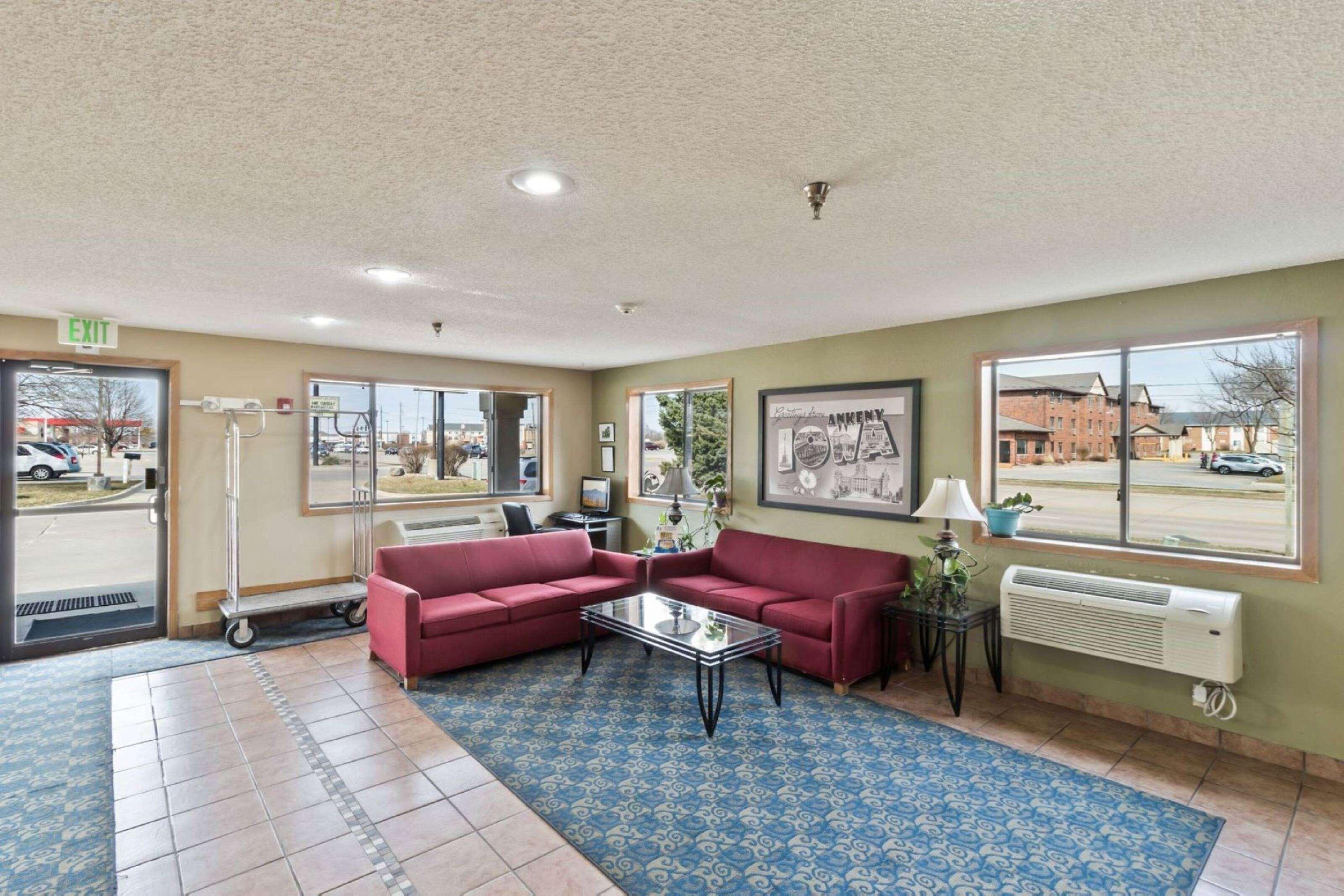 Super 8 By Wyndham Ankeny/Des Moines Area Hotel Exterior photo