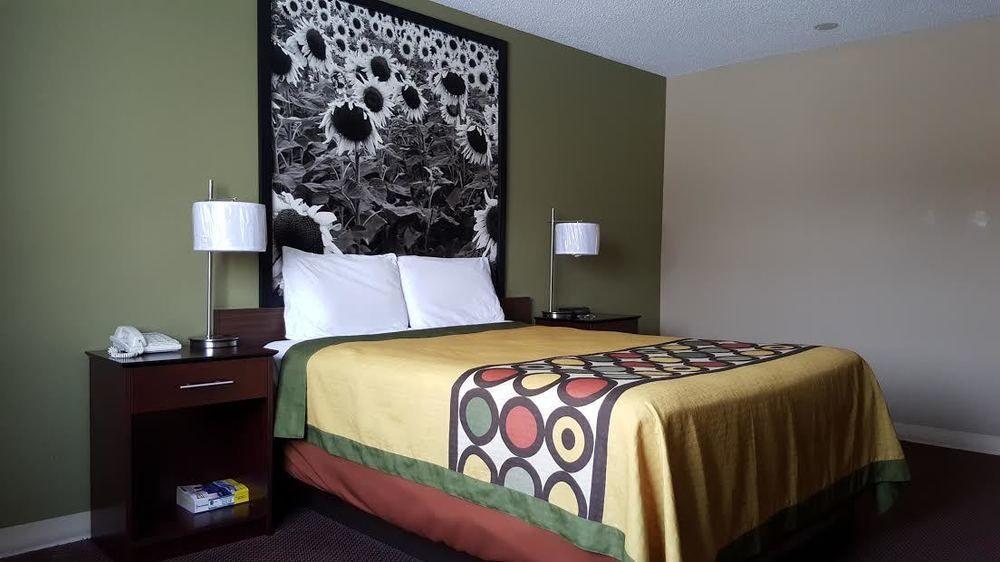 Super 8 By Wyndham Ankeny/Des Moines Area Hotel Exterior photo